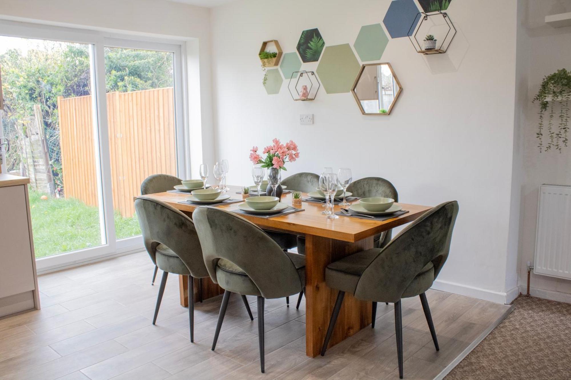 Harvard House, Stylish 3 Bedroom House In Solihull 5 Mins To The Nec, Bhx ,Jlr With Free Parking Бирмингем Экстерьер фото