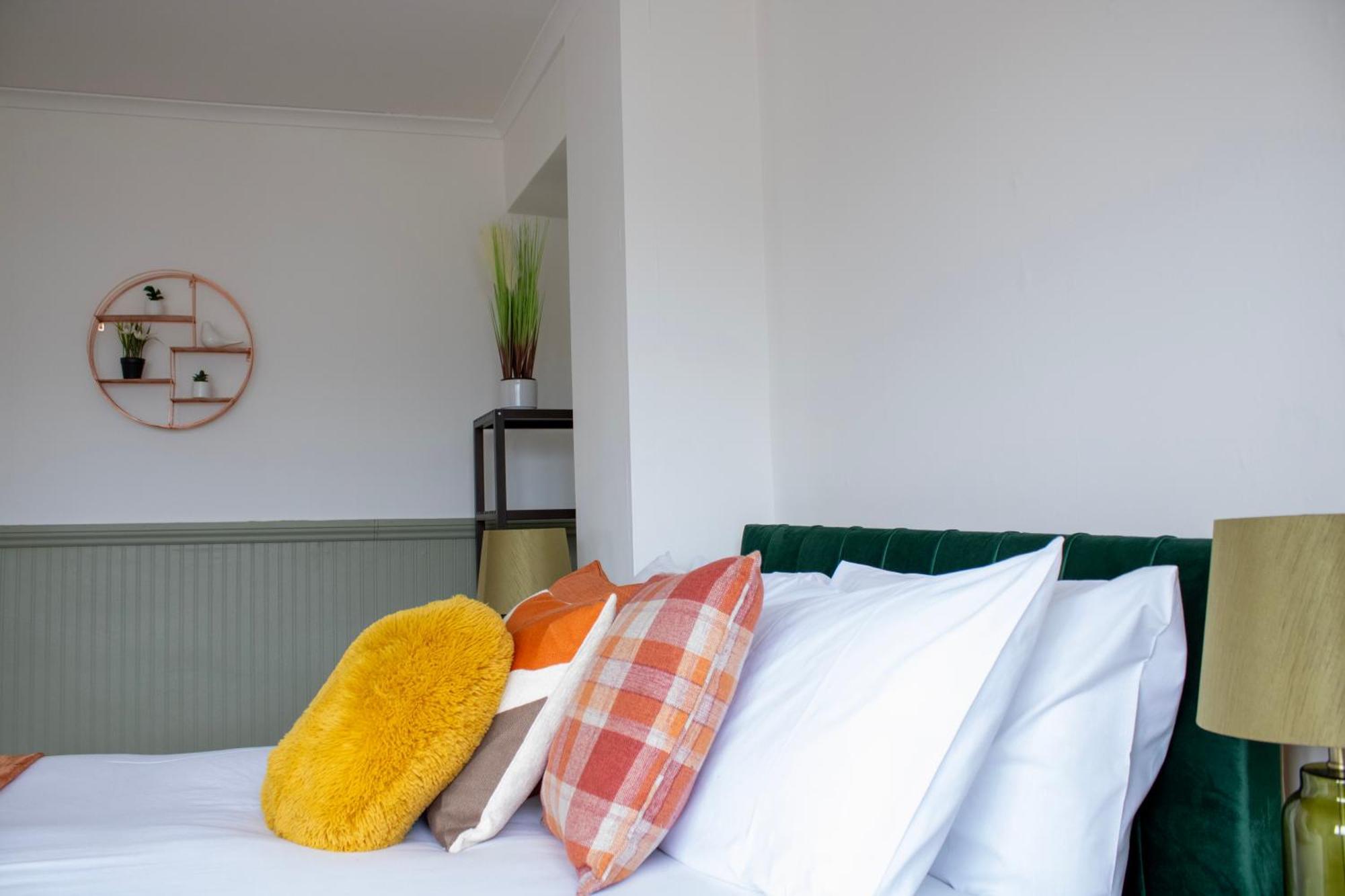 Harvard House, Stylish 3 Bedroom House In Solihull 5 Mins To The Nec, Bhx ,Jlr With Free Parking Бирмингем Экстерьер фото