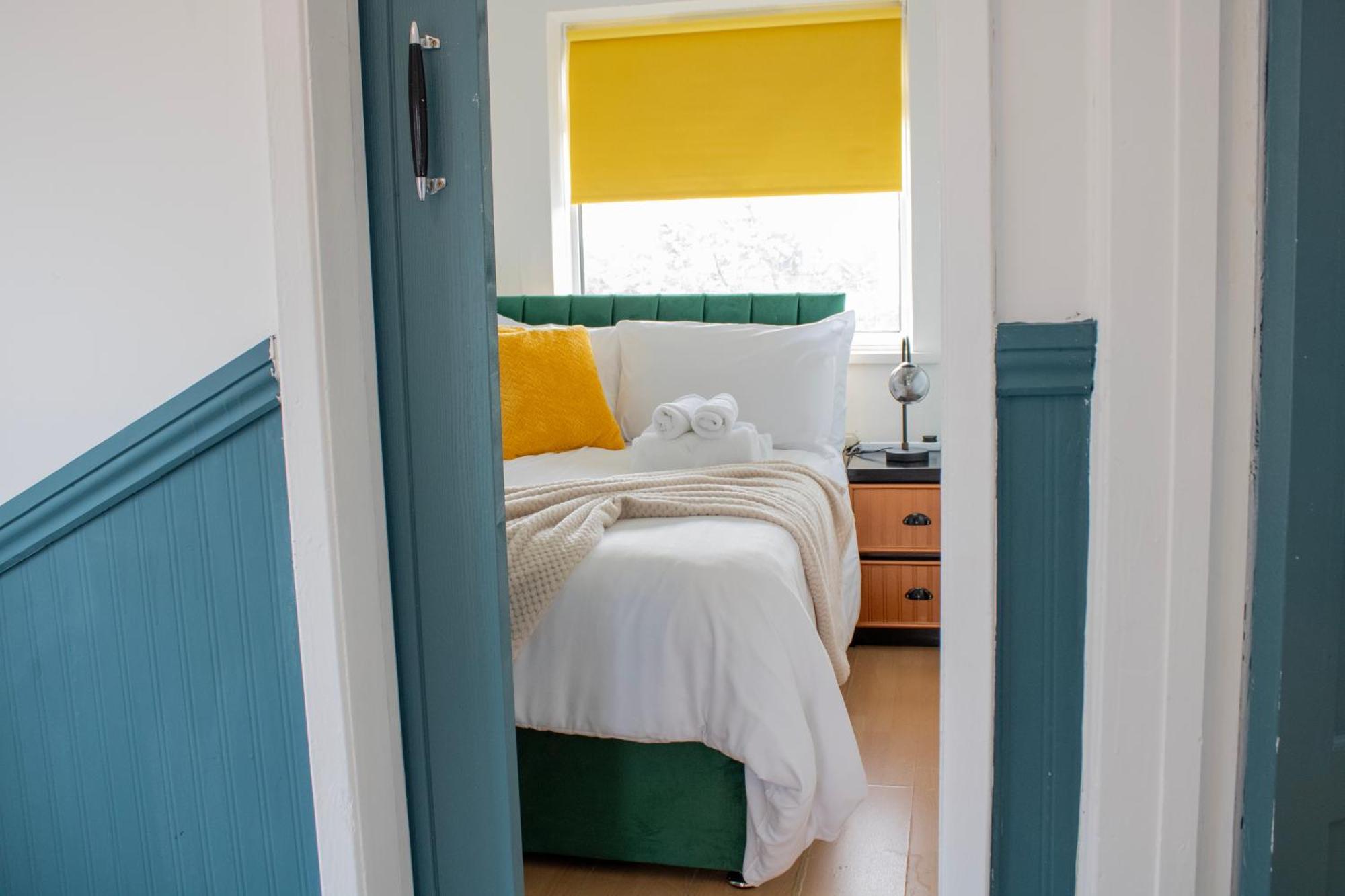 Harvard House, Stylish 3 Bedroom House In Solihull 5 Mins To The Nec, Bhx ,Jlr With Free Parking Бирмингем Экстерьер фото